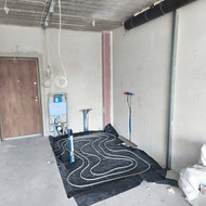 Išbetonuoti dviejų naujos statybos butų san mazgų grindismazgų grindis