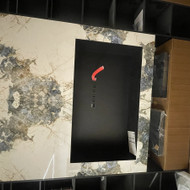 Reikia pakabinti TV 65’’ i specialiai tv padaryta nisa sienoje.