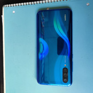 Mob telefono info (nuotraukų) išėmimas, kai kelias minutes buvo įkritęs į vandenį.