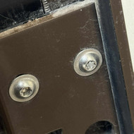 Sutvarkyti duris/spyną