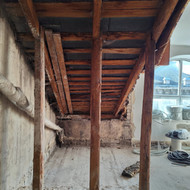 Stogo gegnių pastorinimas ir lango sumontavimas stoge