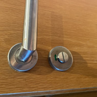 Ieškau kas pagamintų duris ir įstatytų naujas