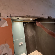 Stumdomų durų ar sulankstomų durų gamyba voniai  Vilniuje. Anga ~W 164 cm, H 204 cm