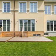 Segmentinės medinės tvoros montavimas