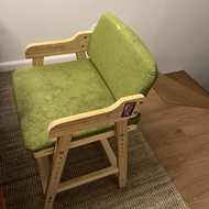 Kėdės pervilkimas ir perdažymas