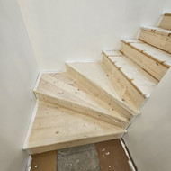 Laiptų uždengimas kilimine danga