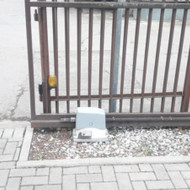 Vartų variklio remontas