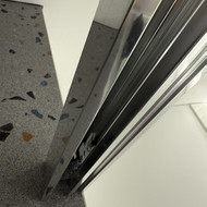 Dušo durų / bėgelių remontas