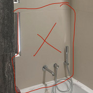 Reikėtų perdėti vieną plytelę akmens masės nuo gipso