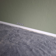 Grndjuosčių (plintusų) montavimas