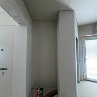 Ieškomi dažytojai ir plyteliu meistrai