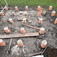 Įrengti lauko terasą su įstiklitu stogu bei vienu įstiklintu šonu