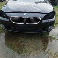 Bmw f11 su variklio defektu