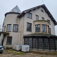 Reikalingi fasadininkai