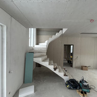 Betoniniu laiptu apdaila microcemento ruosimui