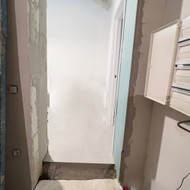 Durų įstatymas ir laiptelio betonavimas