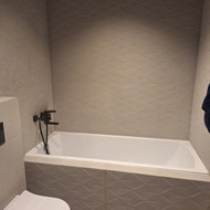 Apdailos darbai vonios kambaryje