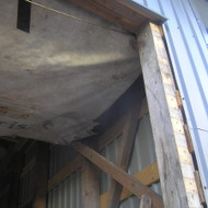 Reikalinga pagaminti ir sumontuoti viename objekte dvejus garažo vartus su grandininiu pakėlimu. Var