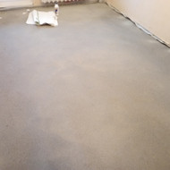 Reikalingas meistras iškloti 50 kv m vinilo