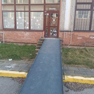 Reikia pervežti krovinį iš vieno pastato pusės į kitą 350kg