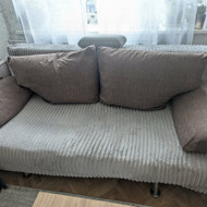 Senų baldų išnešimas ir išvežimas į didelių gabaritų atliekų priėmimo aikštelę.