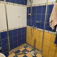 Sumontuoti dušo kabiną ir dušo padėklą