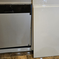 Sutvarkyti / įmontuoti indaplovę