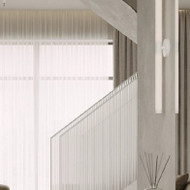 Laiptų pakopos ir stikliniai tureklai