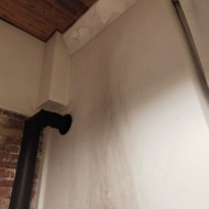 Ieškau kas po gaisro nusimovusį krosnelės vamdzį galėtų užmontuoti atgal ir perdažyti