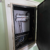 Pakeisti elektros spinta