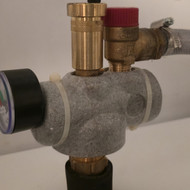 Pakeisti šildymo katilo apsauginį vožtuvą