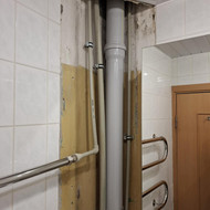 Reikia išklijuoti plyteles