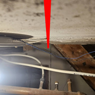 Namo rūsio dušo padėklas su nuotekų siurbline