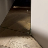 Stiklų, veidrodžių gamyba, keitimas