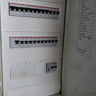 Elektromobilio/hibrido įkrovimo stotelė