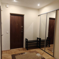 Stumdomos durys (kolidoriaus spinta)