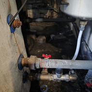 Boilerio išmontavimas ir naujo pajungimas