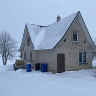 Namo fasado apšildinimas polisteroliu su armavimu, tinkavimu