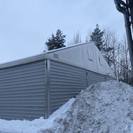 Šlaitinio stogo sniego nuvalymas