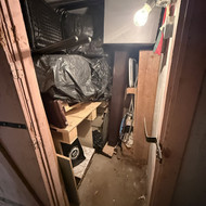 Senų baldų išvežimas