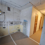 Tarybinio buto sienų lyginimas