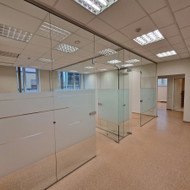 Stiklo konstrukcijos demontavimas