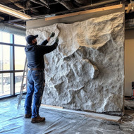 Sienos dekoras, uolos imitacija