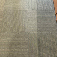 Klijuojamų kiliminių plytelių įrengimas