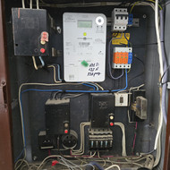 Trifazio CEE lizdo montavimas