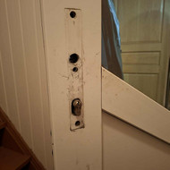 Ieškau plastikinių durų meistro, sugedo spyna , užraktas