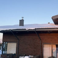 Sniego nuvalymas nuo stogo