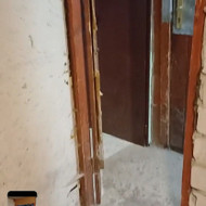 Metalinės durys į rūsį