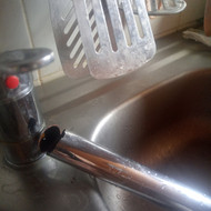 Plautuvės maišytuvo keitimas