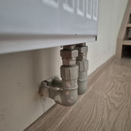 Pakeisti prakiurusi radiatorių